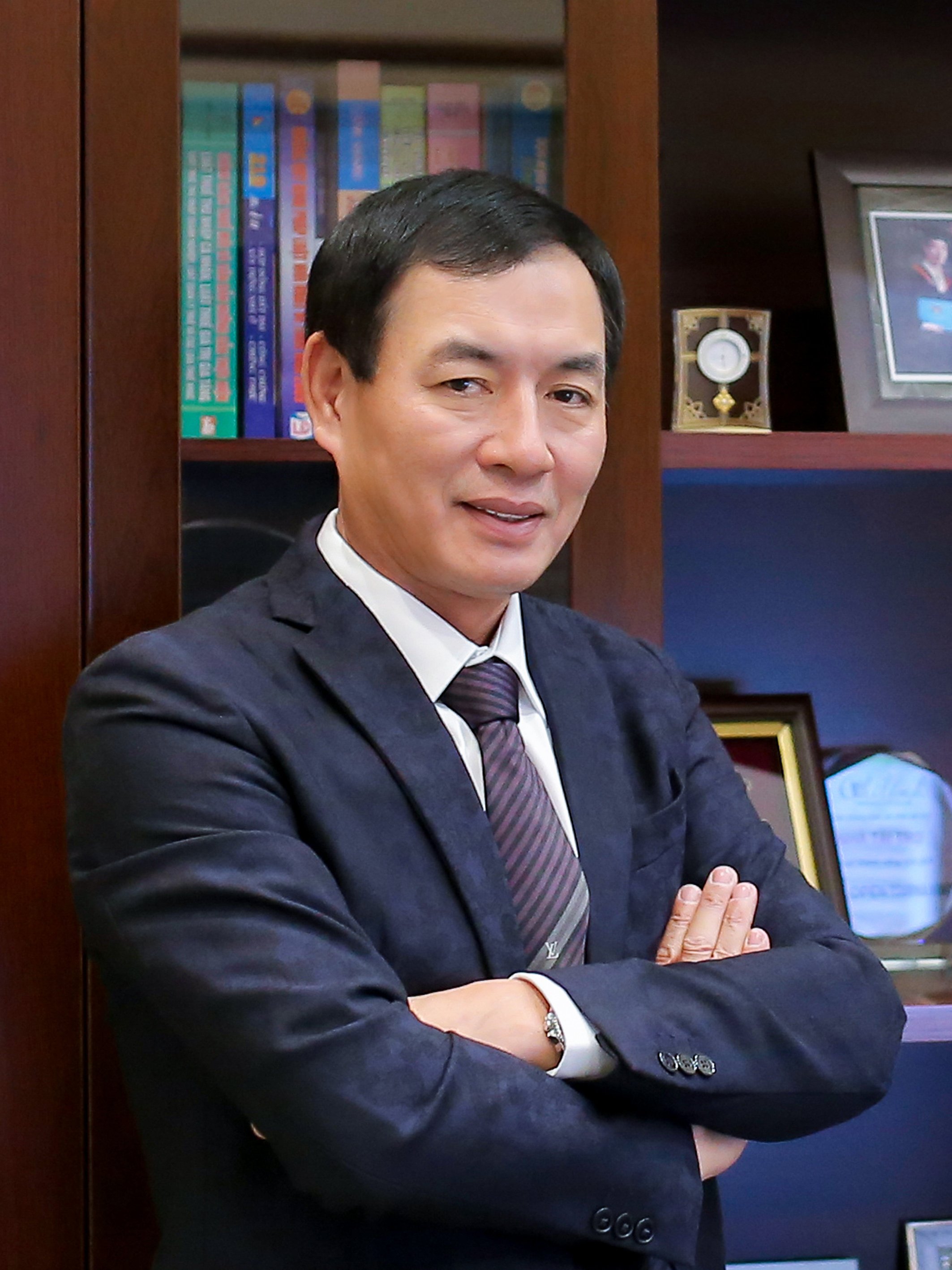 (Ông) Vi Quốc Tuấn